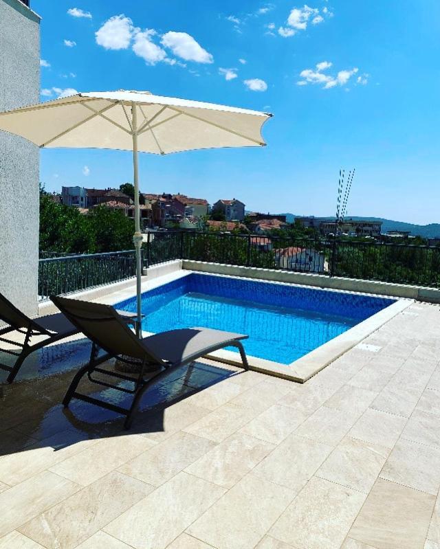 Apartman Iva 티바트 외부 사진